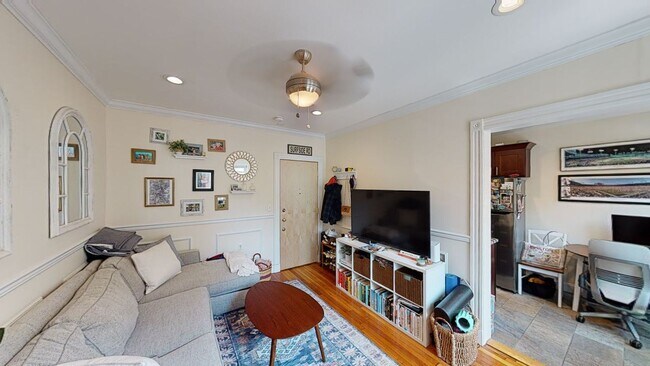 Building Photo - 1bed in Allston is available in 9/1 No broker fee!