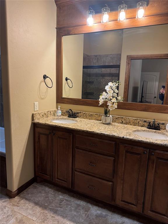 Building Photo - 3320 Enclave Ln