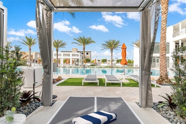 Building Photo - 6410 NW 102nd Path