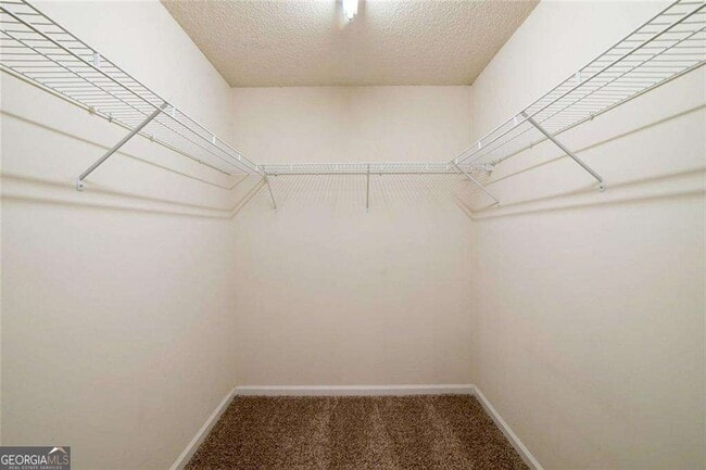 Building Photo - 3495 Ridgefair Dr