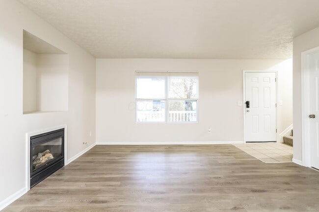 Building Photo - 2670 Patrick Henry Ave