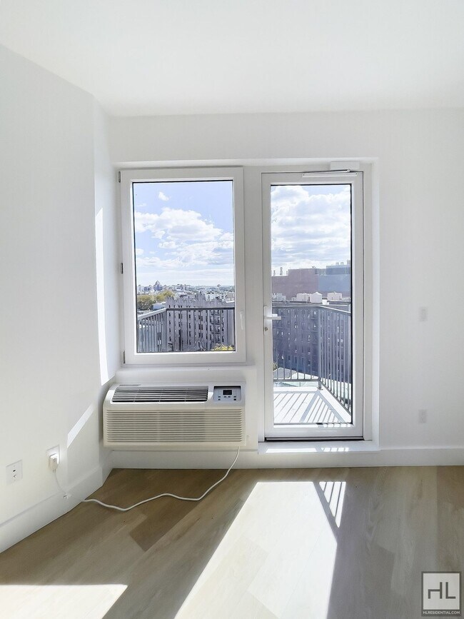 Building Photo - President Street / Spacious Crown Heights ...
