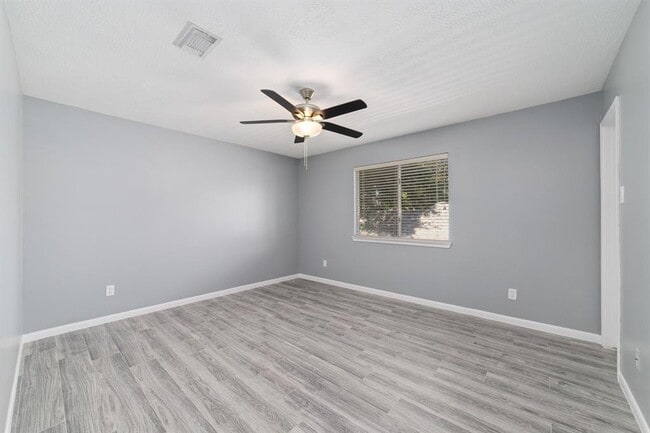 Building Photo - 5530 Imperial Grove Dr