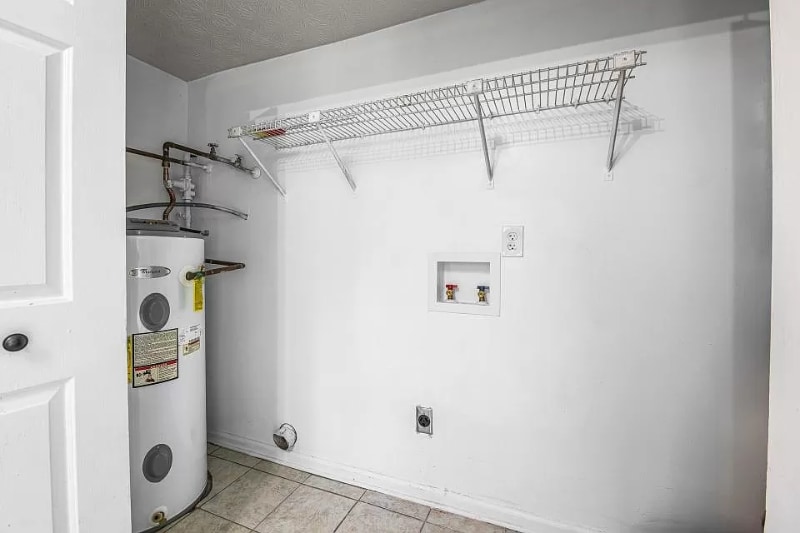 Building Photo - 1019 Green Valley Dr NW