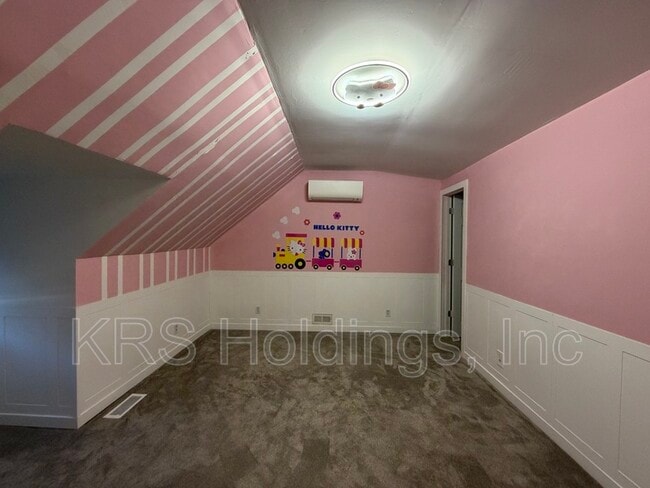 Building Photo - 131 Oregon Ave