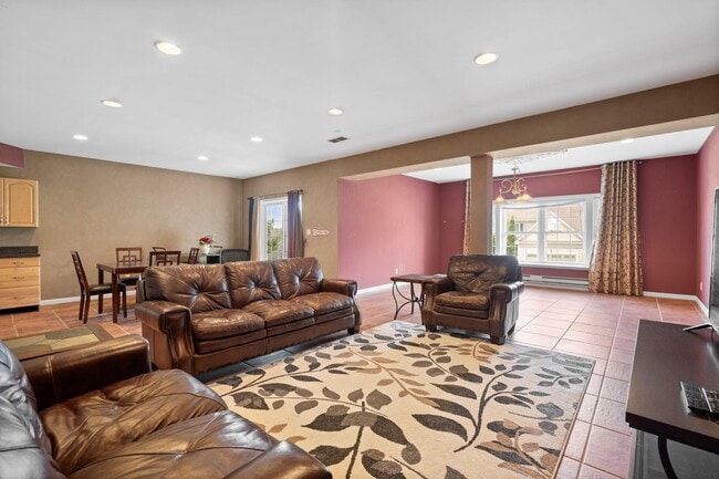 Building Photo - 1 Pinehurst Cir