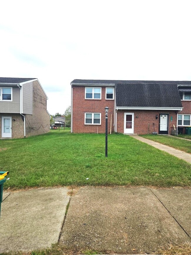 Building Photo - Newly renovated, affordable, 3 bed/1 bath ...