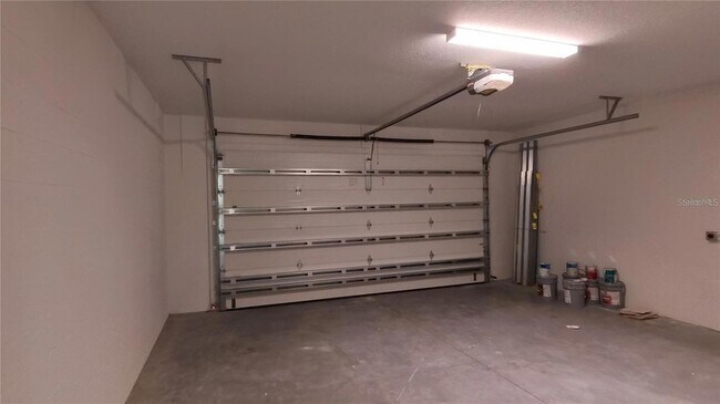 Building Photo - 8141 Sternway Rd
