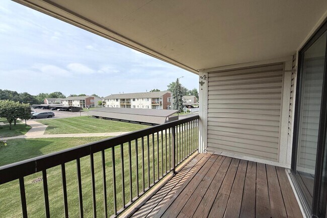 Building Photo - 30783 Hidden Pines Ln