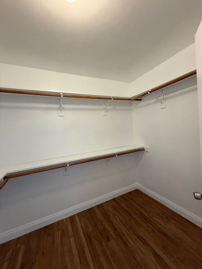 Building Photo - 5800 Potenza Ln