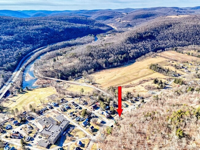 Building Photo - 2016 Old Rte 17