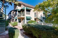 Building Photo - 510 Elm Dr