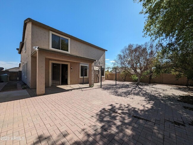 Building Photo - 5794 W Golden Ln