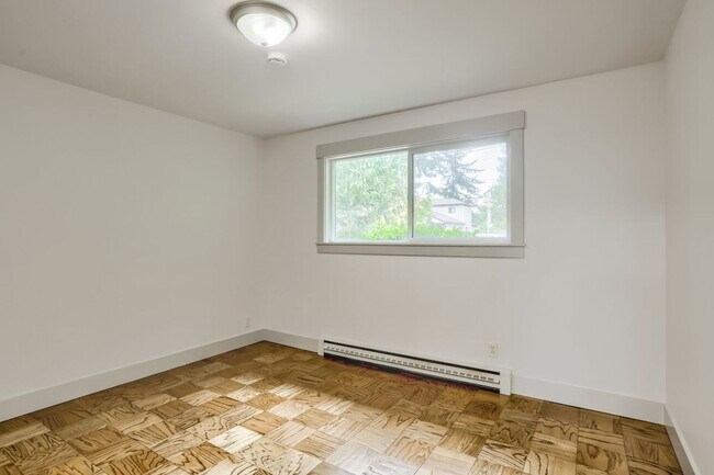 Building Photo - 15536 27th Ave NE