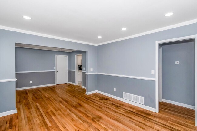 Building Photo - 2019 Knight Ct SE