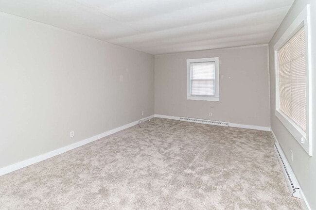 Building Photo - Newly Renovated Brick Ranch! Convenient Goldsboro location close to US Hwy 117/US Hwy 70!