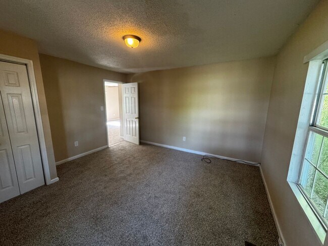 Building Photo - 2 Bedroom house near downtown Kings Mountain, NC