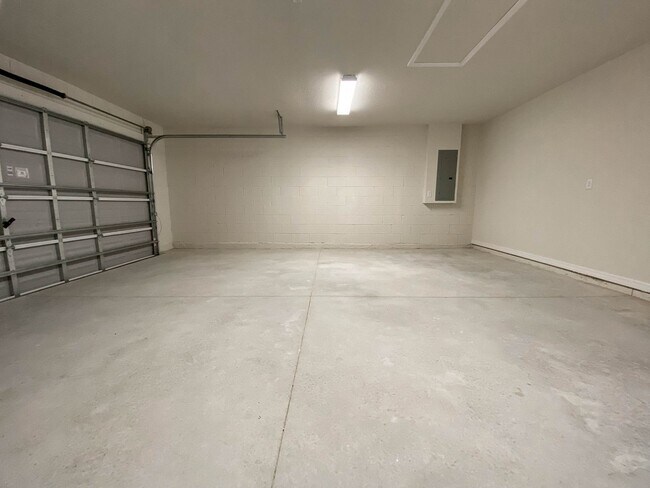 Building Photo - 13377 SW 86th Ave