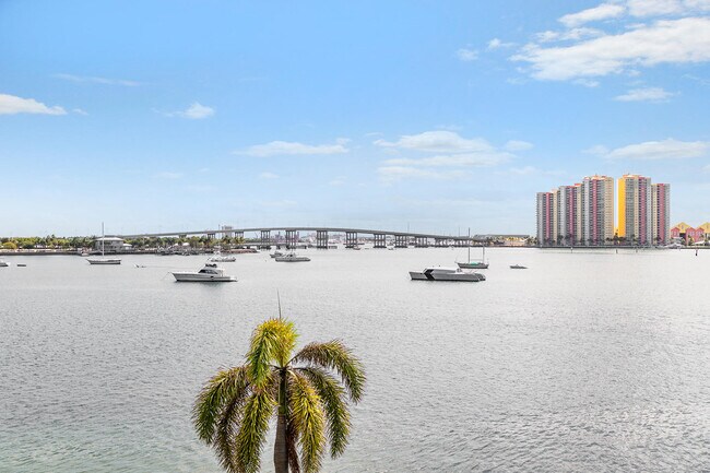 Building Photo - 1025 Sugar Sands Blvd