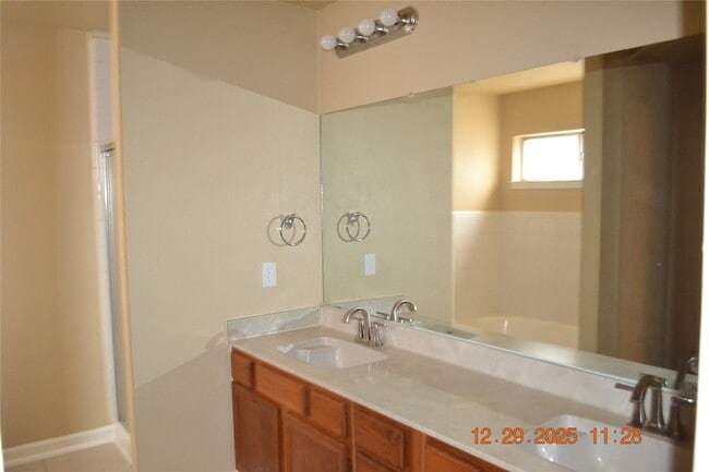 Building Photo - 16430 Canario Dr