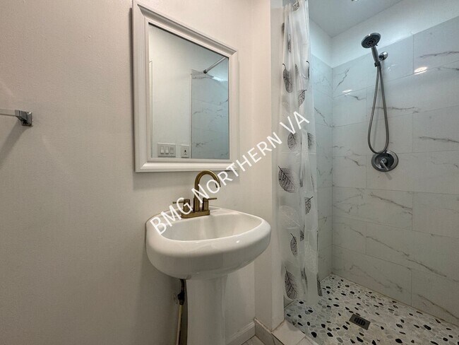 Building Photo - 2177 White Cornus Ln