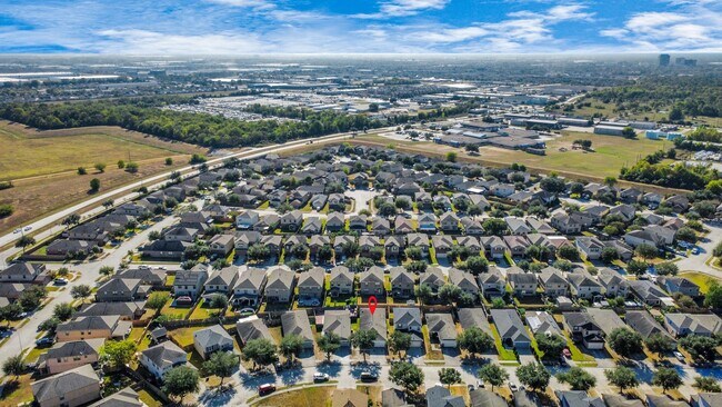 Building Photo - 826 Bandon Ln