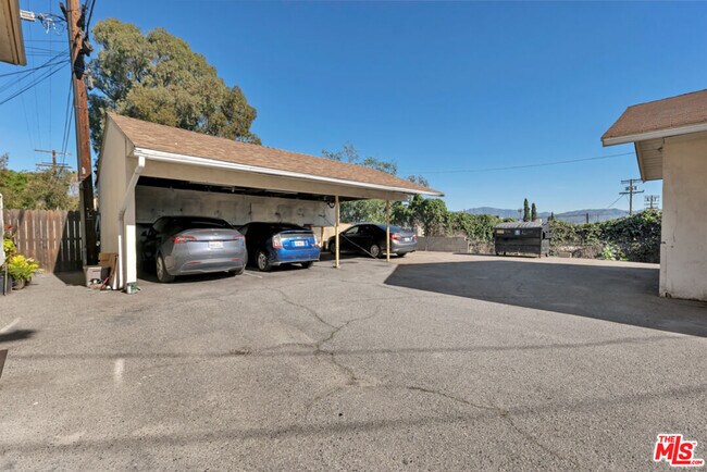 Building Photo - 7228 Allott Ave