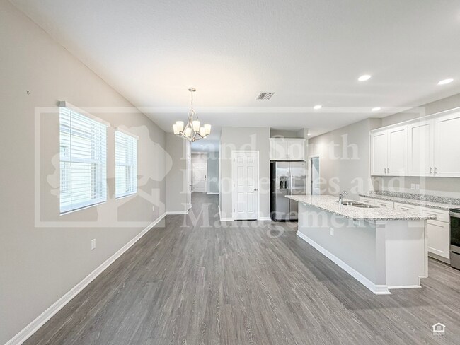 Building Photo - 3430 Cup Dr