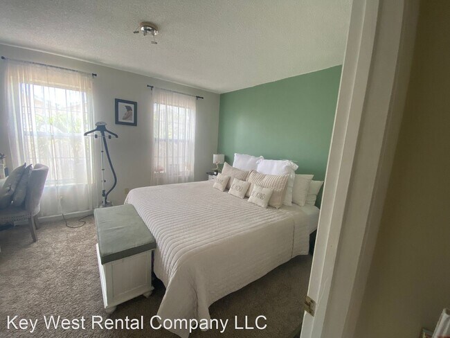 Building Photo - 2 br, 2 bath House - 3389 Northside Drive #12