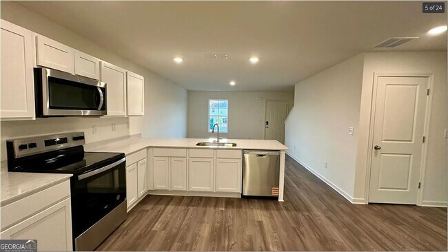 Building Photo - 486 Grand Magnolia St