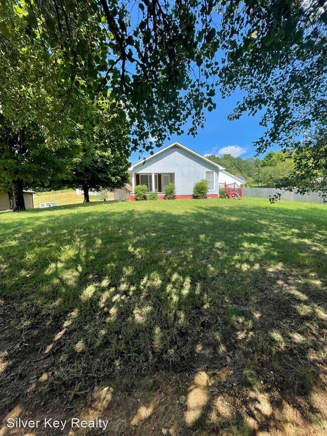 2 br, 2 bath House 2301 Ingleside Avenue 2301 Ingleside Ave Athens