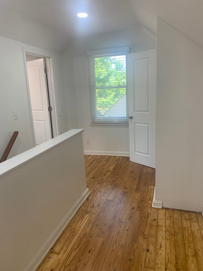 Building Photo - 2328 Johnson Ferry Rd NE