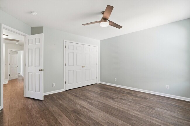 Building Photo - "Exquisite 4-Bed Sanctuary with Cozy Fireplace & Spacious 2,204 Square Foot Layout on Willoughby ...