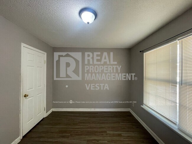 Building Photo - 1257 Boone St