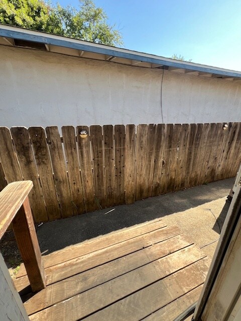 Building Photo - 39 Santos Way