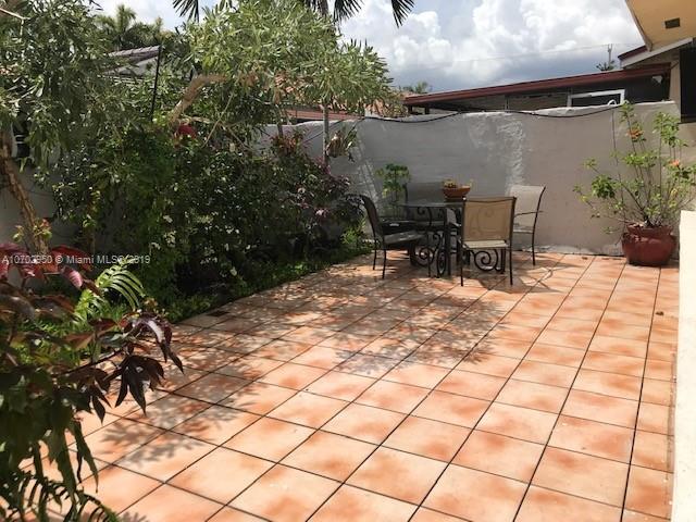 Building Photo - 11465 NW 87th Pl