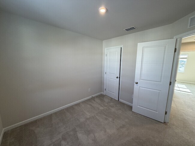 Building Photo - 2757 Thornton Grove Blvd