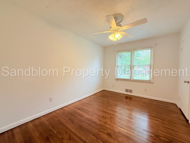 Building Photo - For Lease | Midtown Tulsa | Available Now!