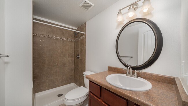Building Photo - Charming ranch home in prime Patty Jewett ...