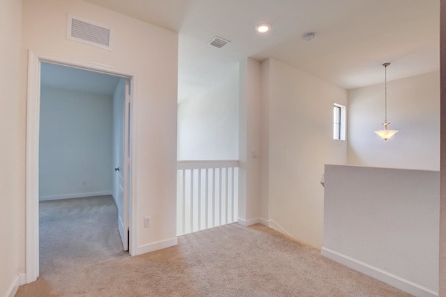 Building Photo - 4568 Willow Basin Wy