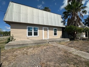 Building Photo - Ready for move in