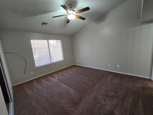 Building Photo - **Spacious 3-Bedroom Condo for Lease – Pri...