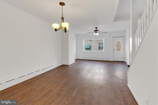 Building Photo - 1503 S Dover St