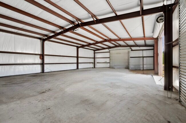 Building Photo - 12019 Beth Ln