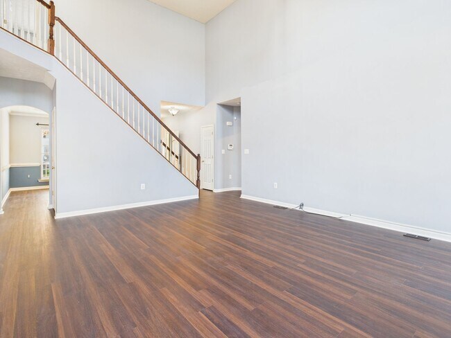 Building Photo - 10561 Gallant Fox Way