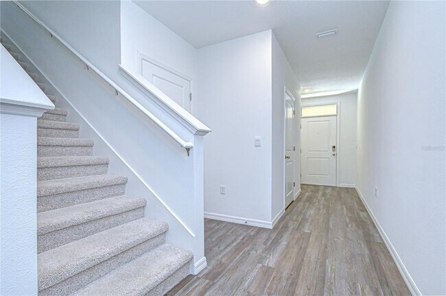 Building Photo - 32463 Weathered Oak Dr