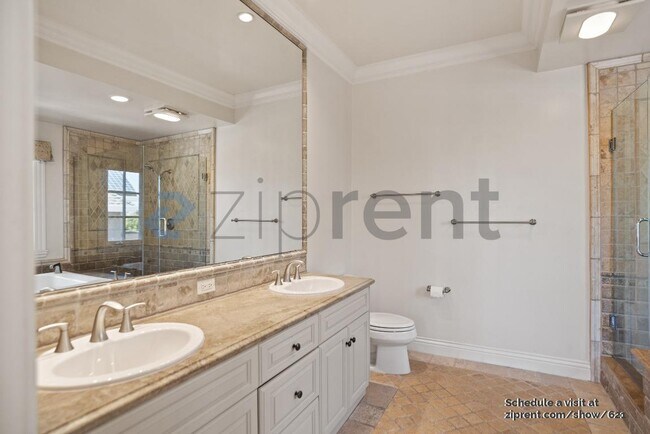 Building Photo - 1320 Drake Ave