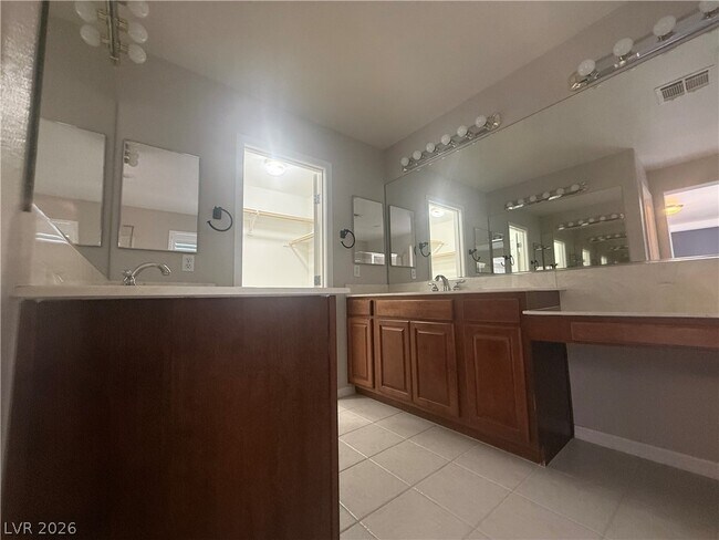 Building Photo - 768 Joshua Star Ct