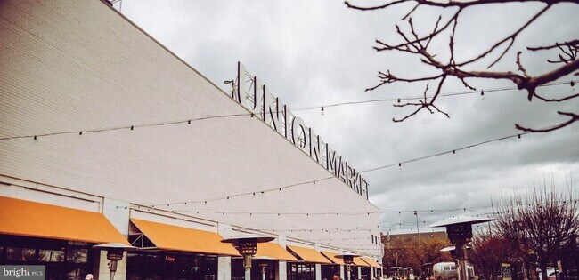 Building Photo - 1316 Montello Ave NE