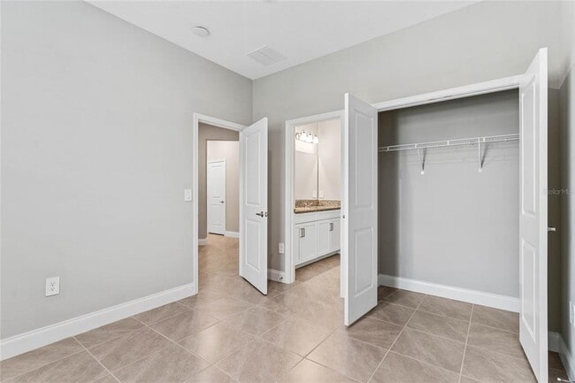 Building Photo - 851 Vineyard Rdg Rd